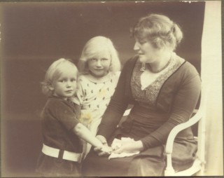 Nanna med børne Esben og Solveig 